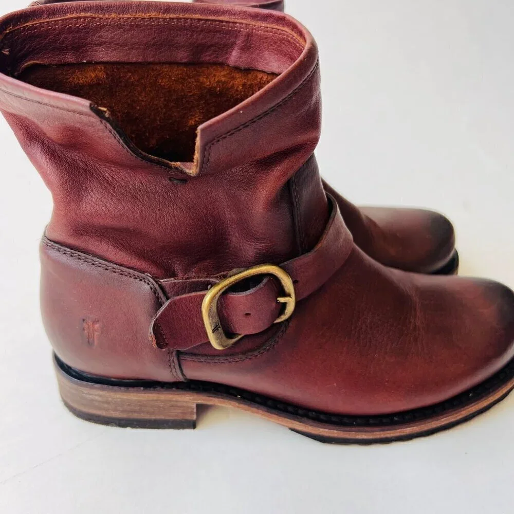 Frye Veronica booties, brown, Size 5.5